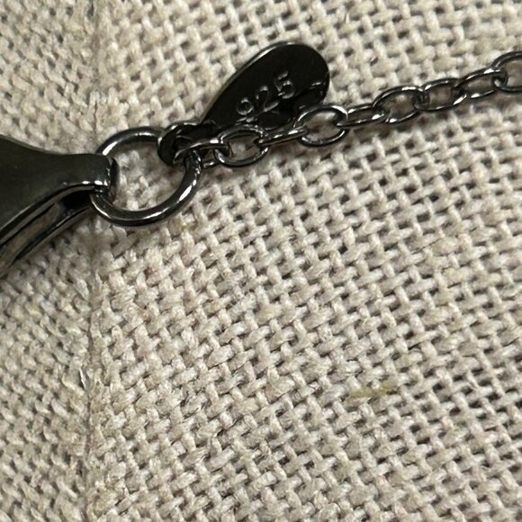 Rarities Carol Brodie "Little Angel" Carved Cameo Pendant with Chain - Picture 13 of 13